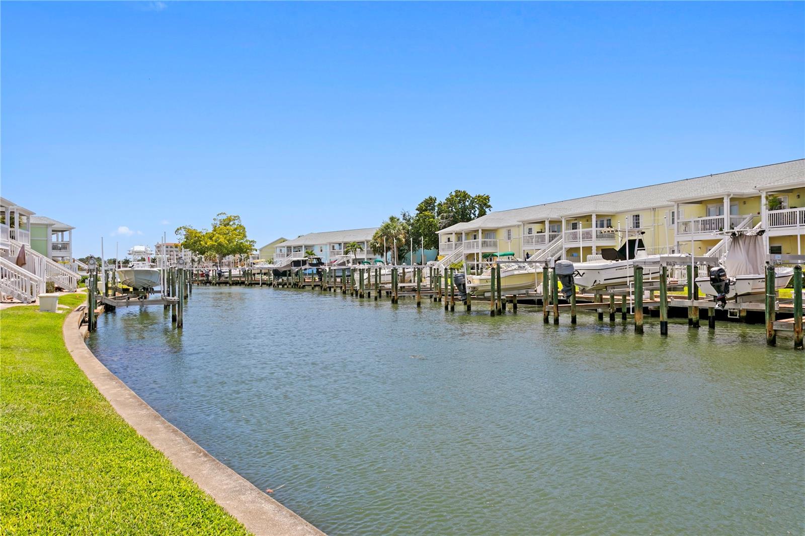 WATERSIDE AT COQUINA KEY DOCK CONDO - Residential