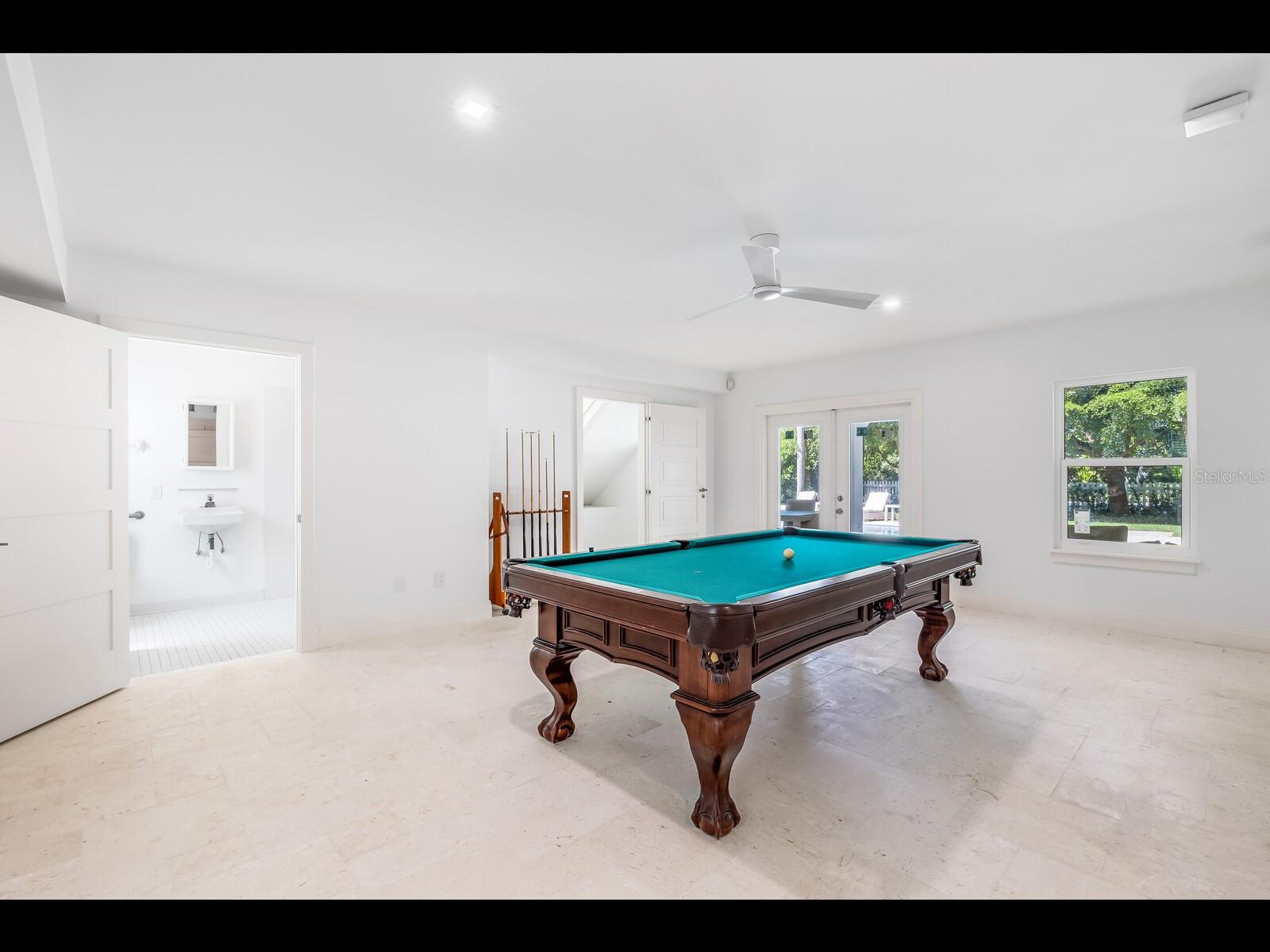 ACREAGE & UNREC - Residential