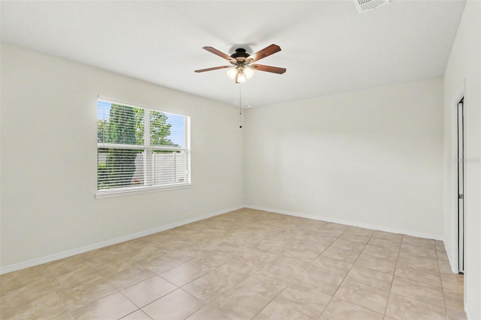 SPLIT OAK ESTATES - Residential