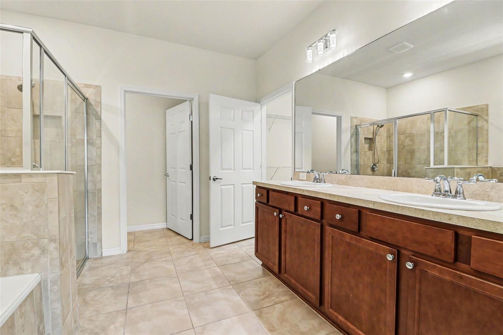 SPLIT OAK ESTATES - Residential