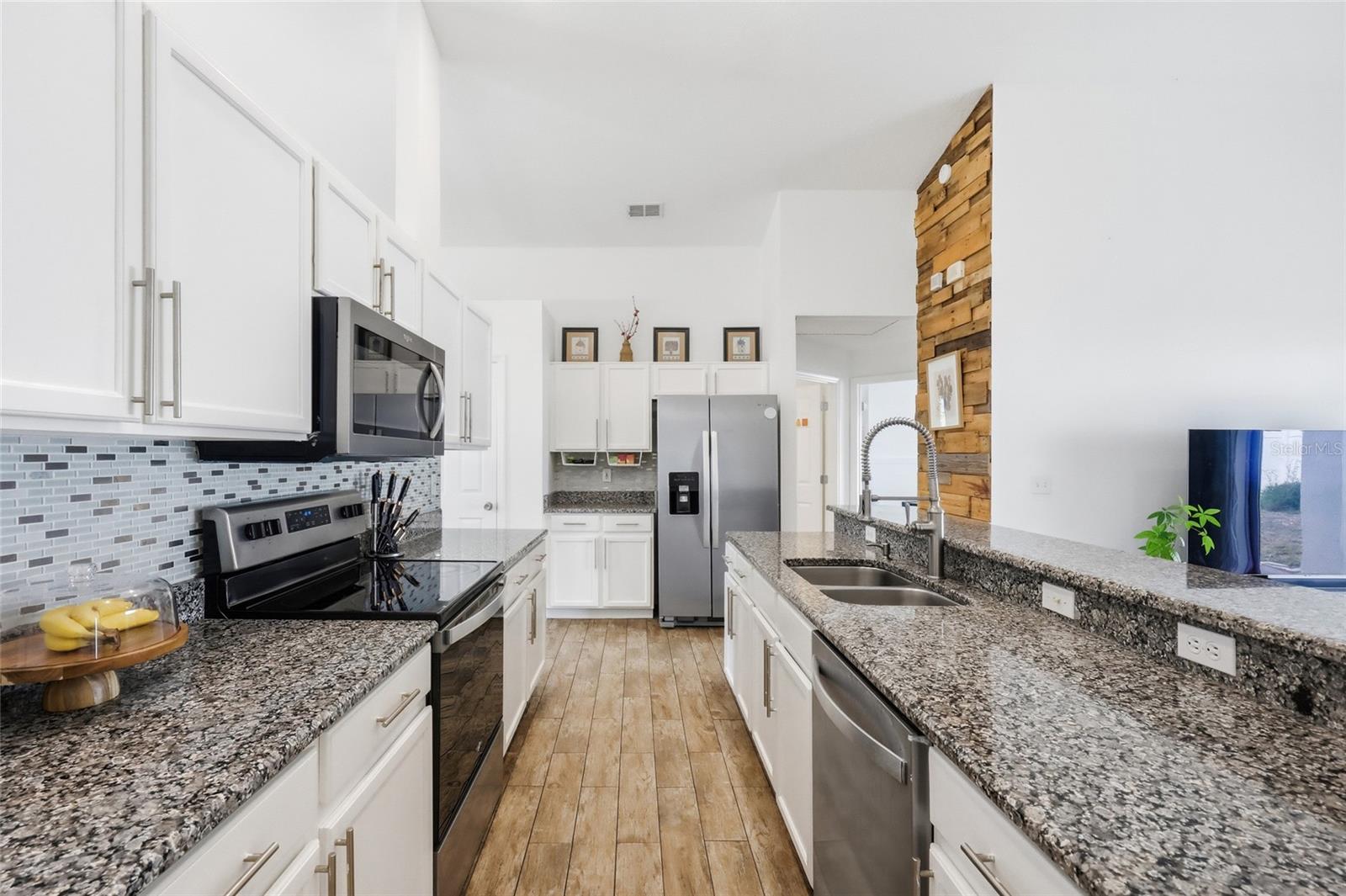ARBORS PH 1 - Residential