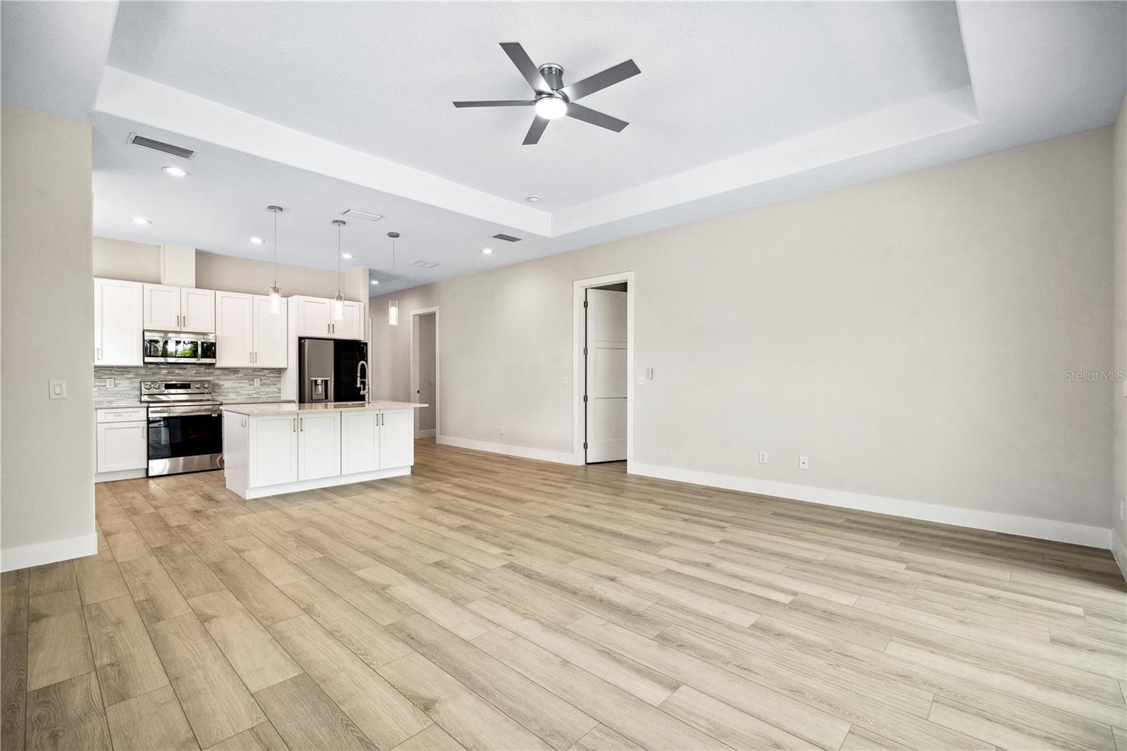 PALM COAST/EASTHAMPTON SEC 34 - Residential Income
