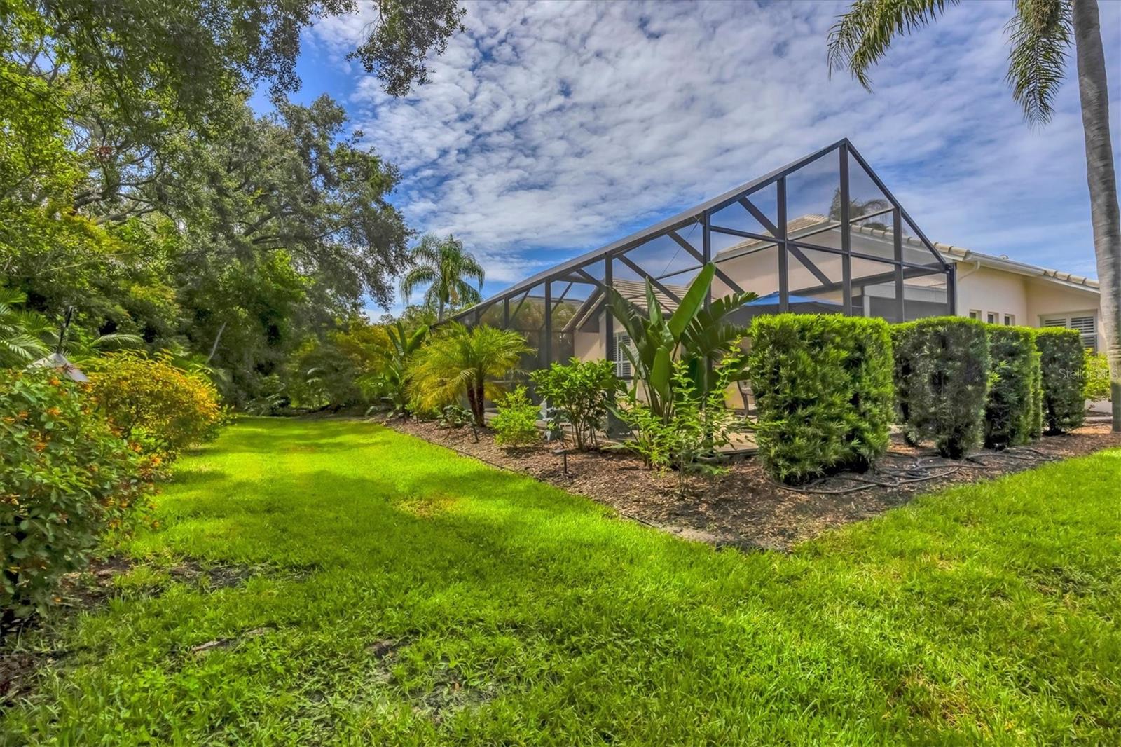 UNIVERSITY PARK COUNTRY CLUB - Residential