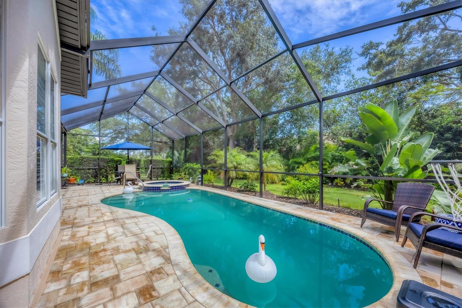 UNIVERSITY PARK COUNTRY CLUB - Residential