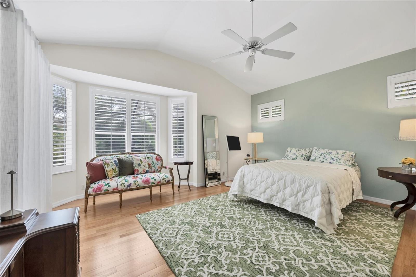 UNIVERSITY PARK COUNTRY CLUB - Residential