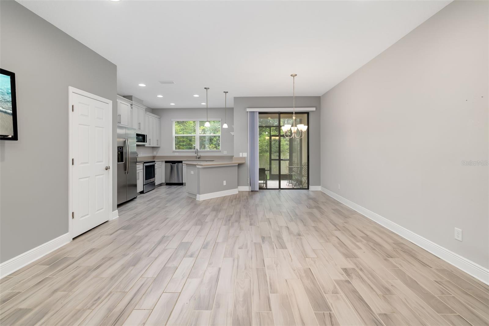 CREEKWOOD TWNHMS - Residential
