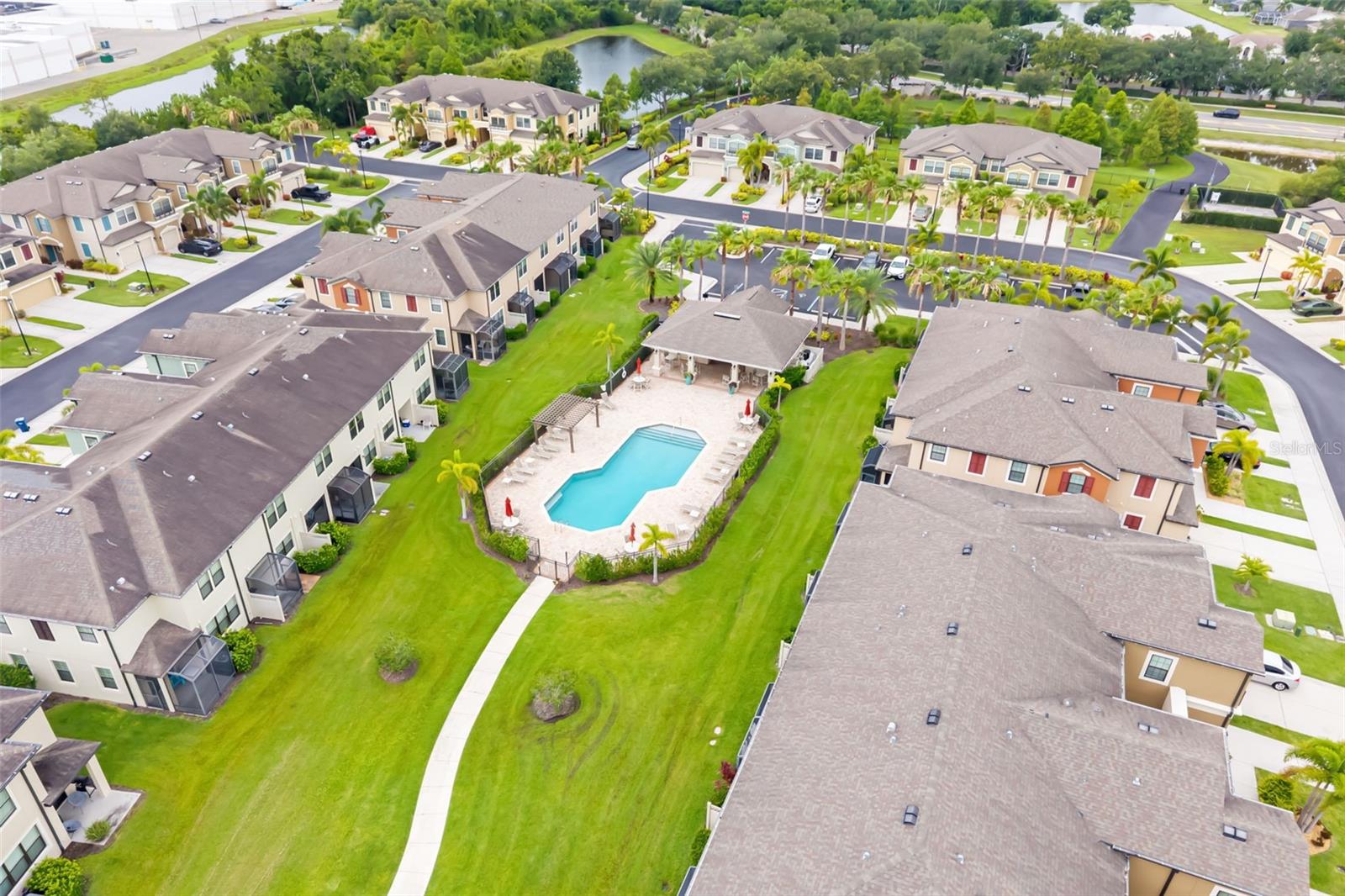CREEKWOOD TWNHMS - Residential