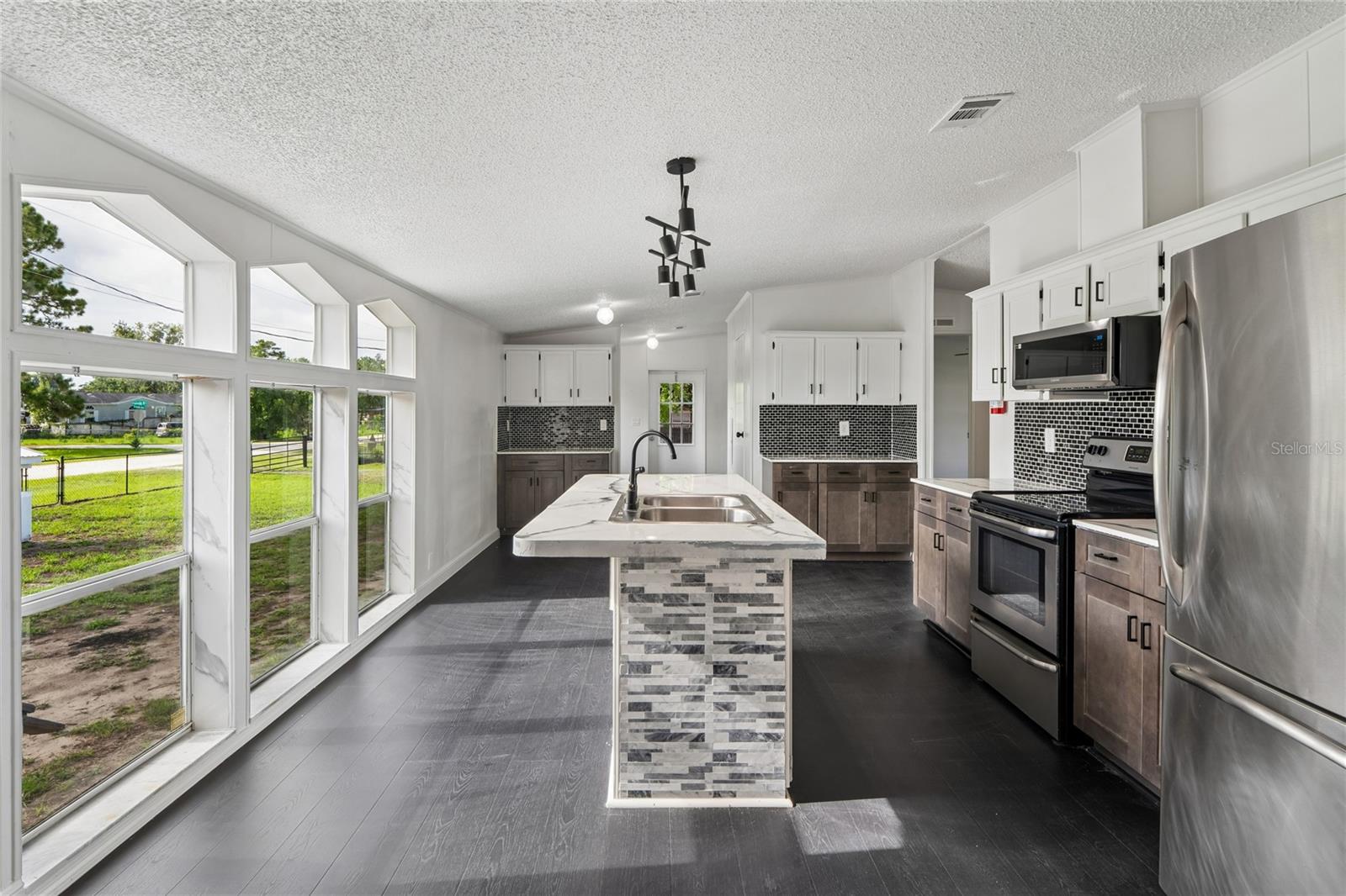 TANGERINE ESTATES - Residential