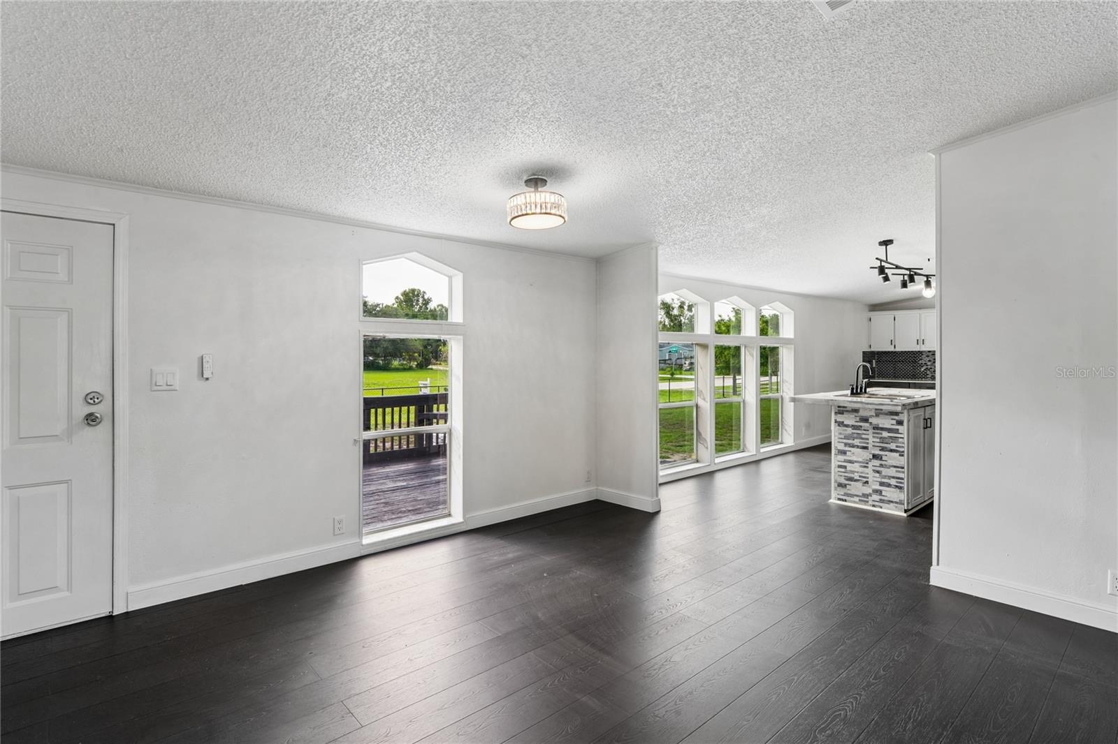 TANGERINE ESTATES - Residential