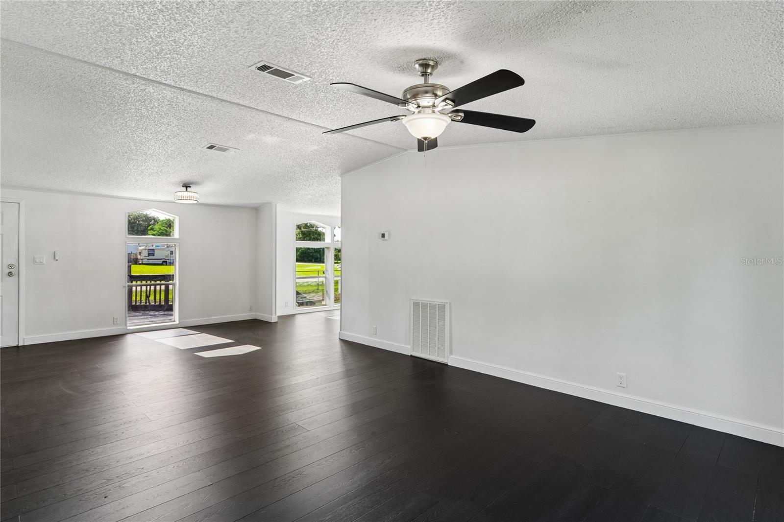 TANGERINE ESTATES - Residential