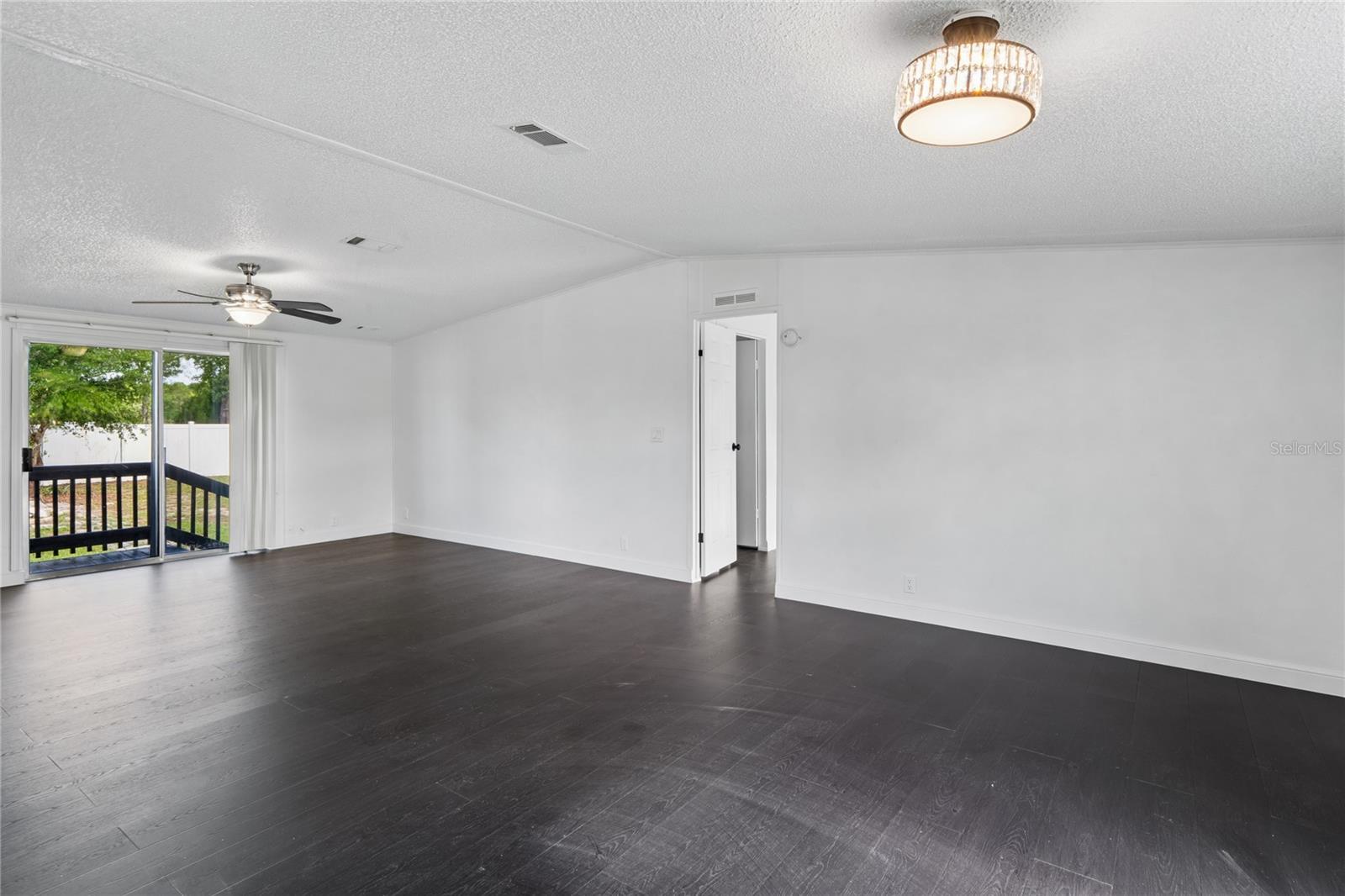 TANGERINE ESTATES - Residential