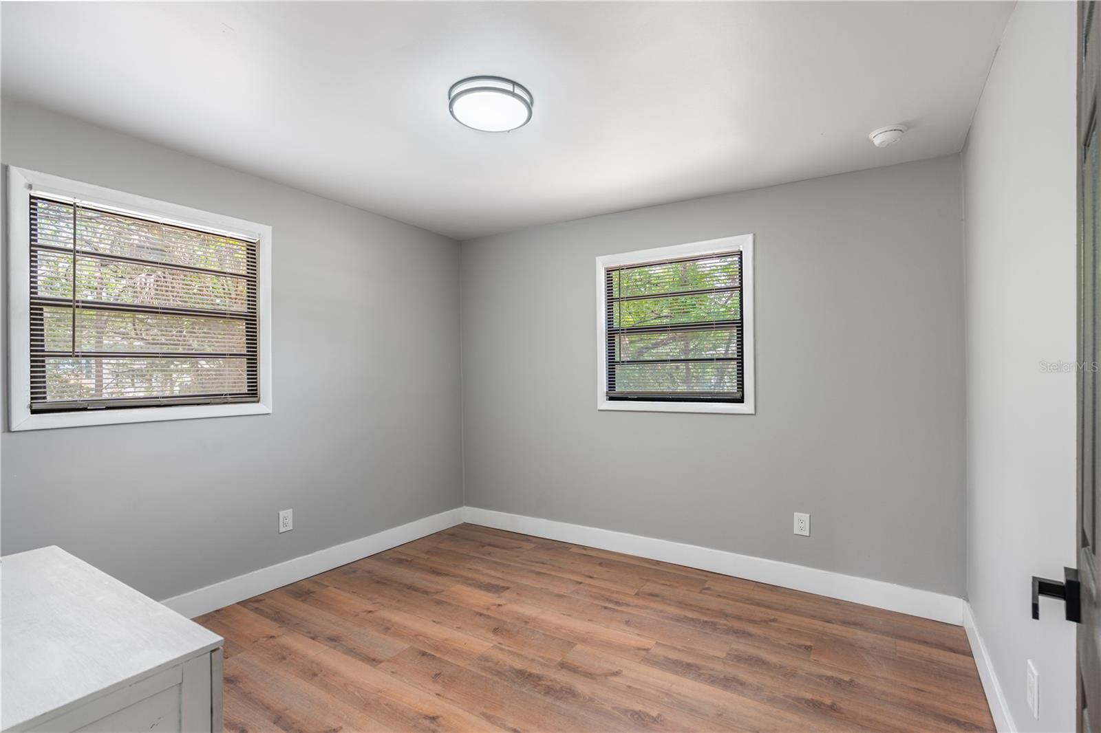 HARRIS E 01/2 BLK 161 DELAND - Residential