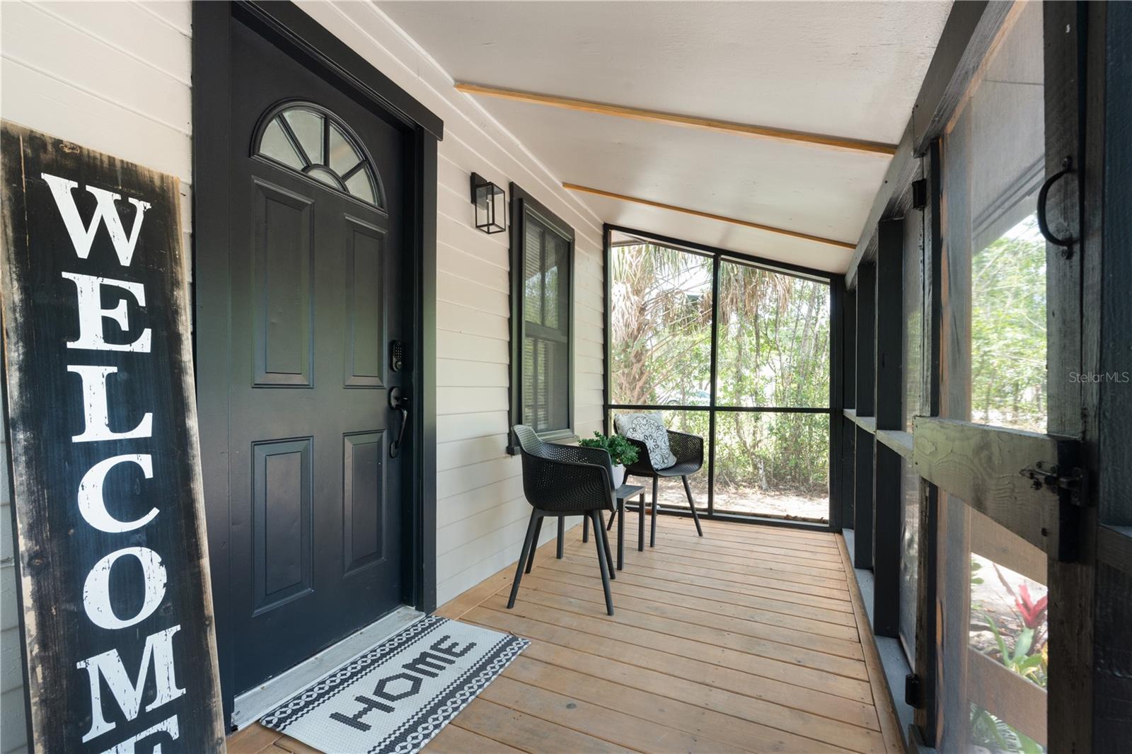 HARRIS E 01/2 BLK 161 DELAND - Residential