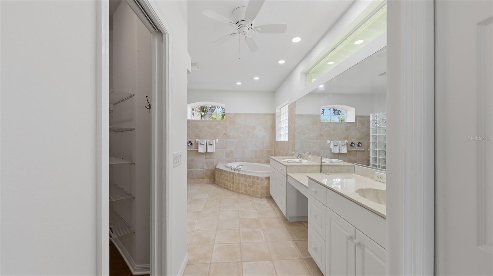 EASTLAKE - Residential