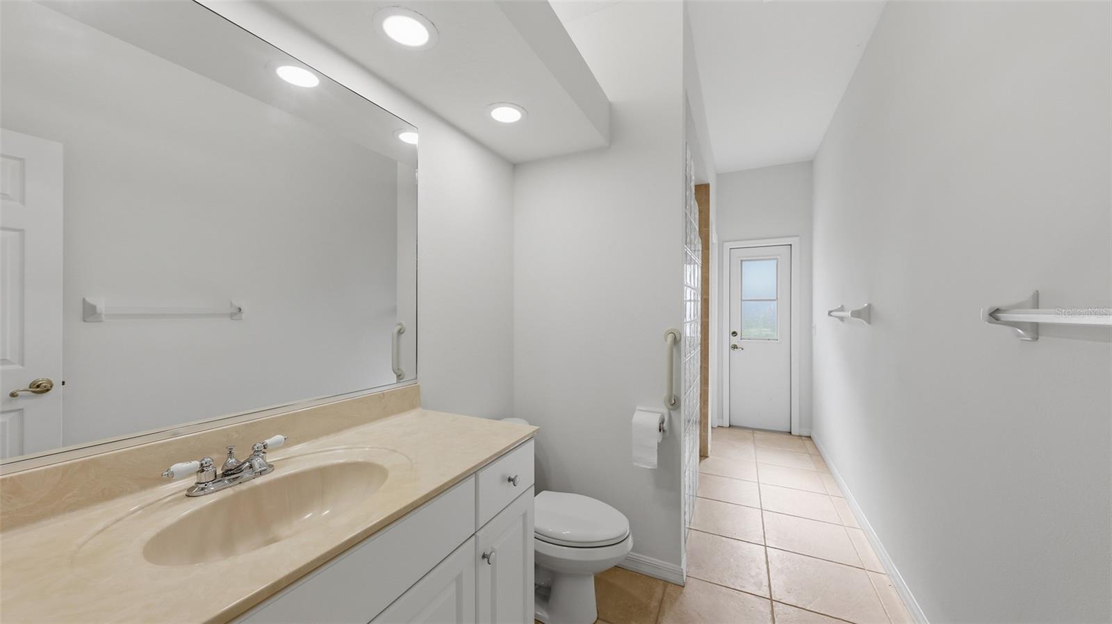 EASTLAKE - Residential