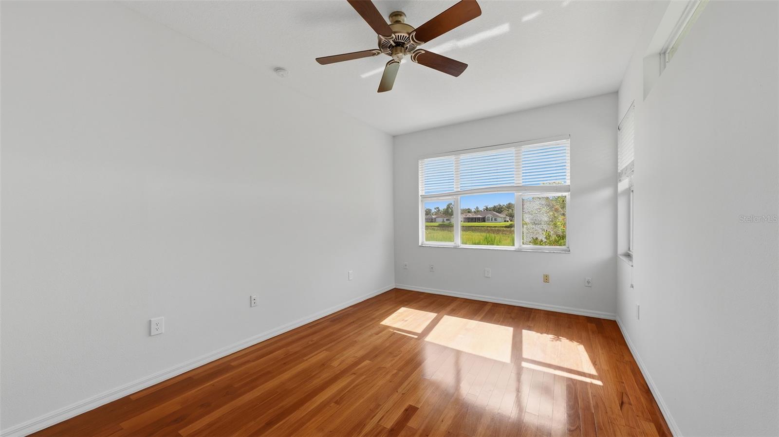 EASTLAKE - Residential