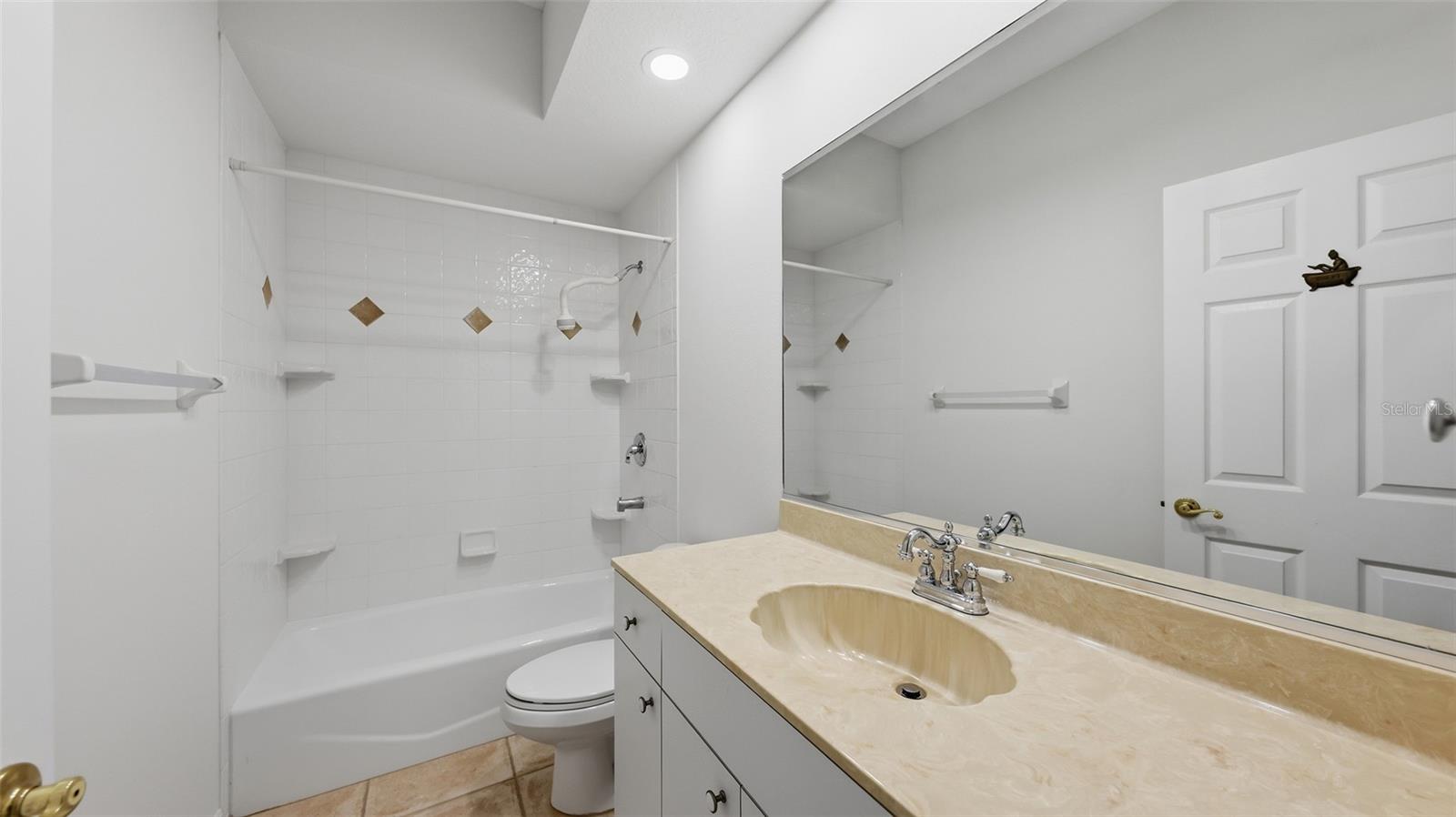 EASTLAKE - Residential