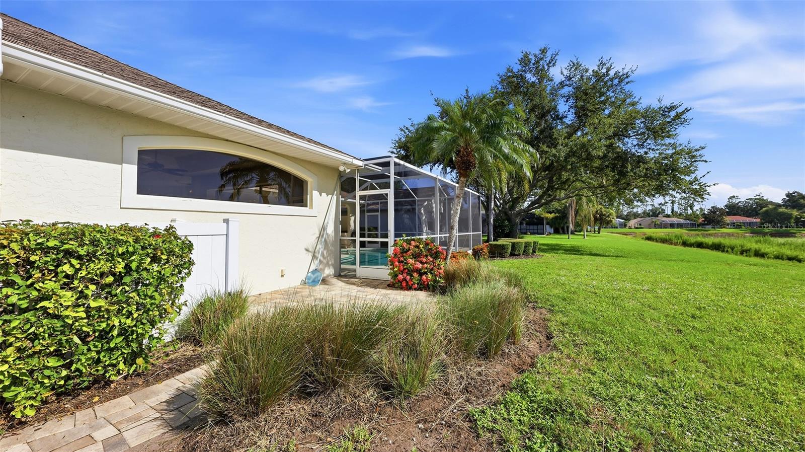 EASTLAKE - Residential