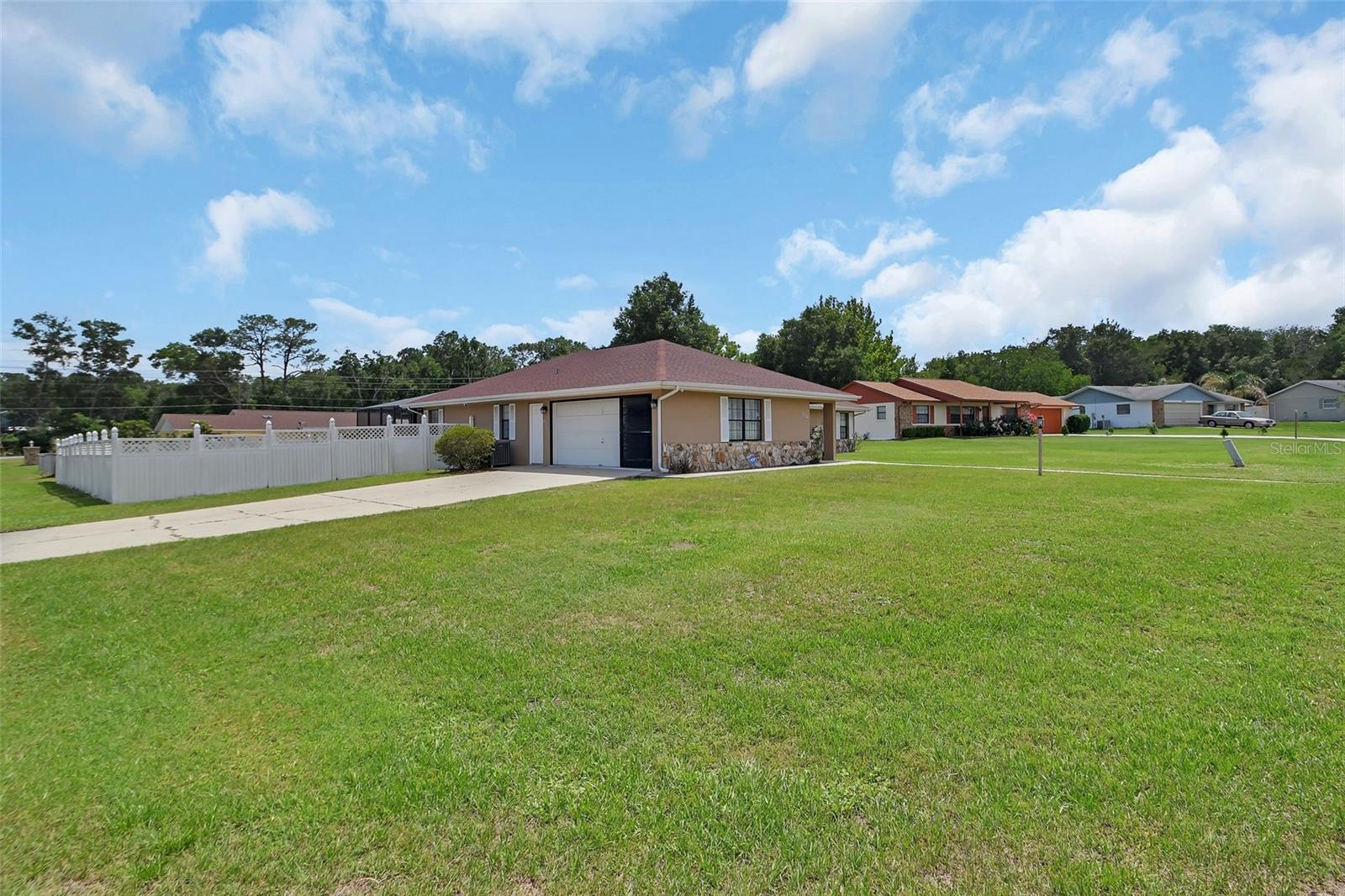 GREEN MDWS ADD 01 - Residential