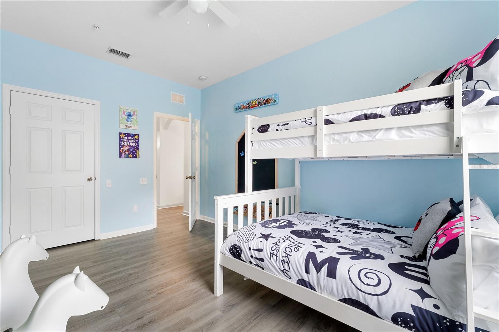 VENTURA AT WINDSOR HILLS CONDO PH 3 - Residential