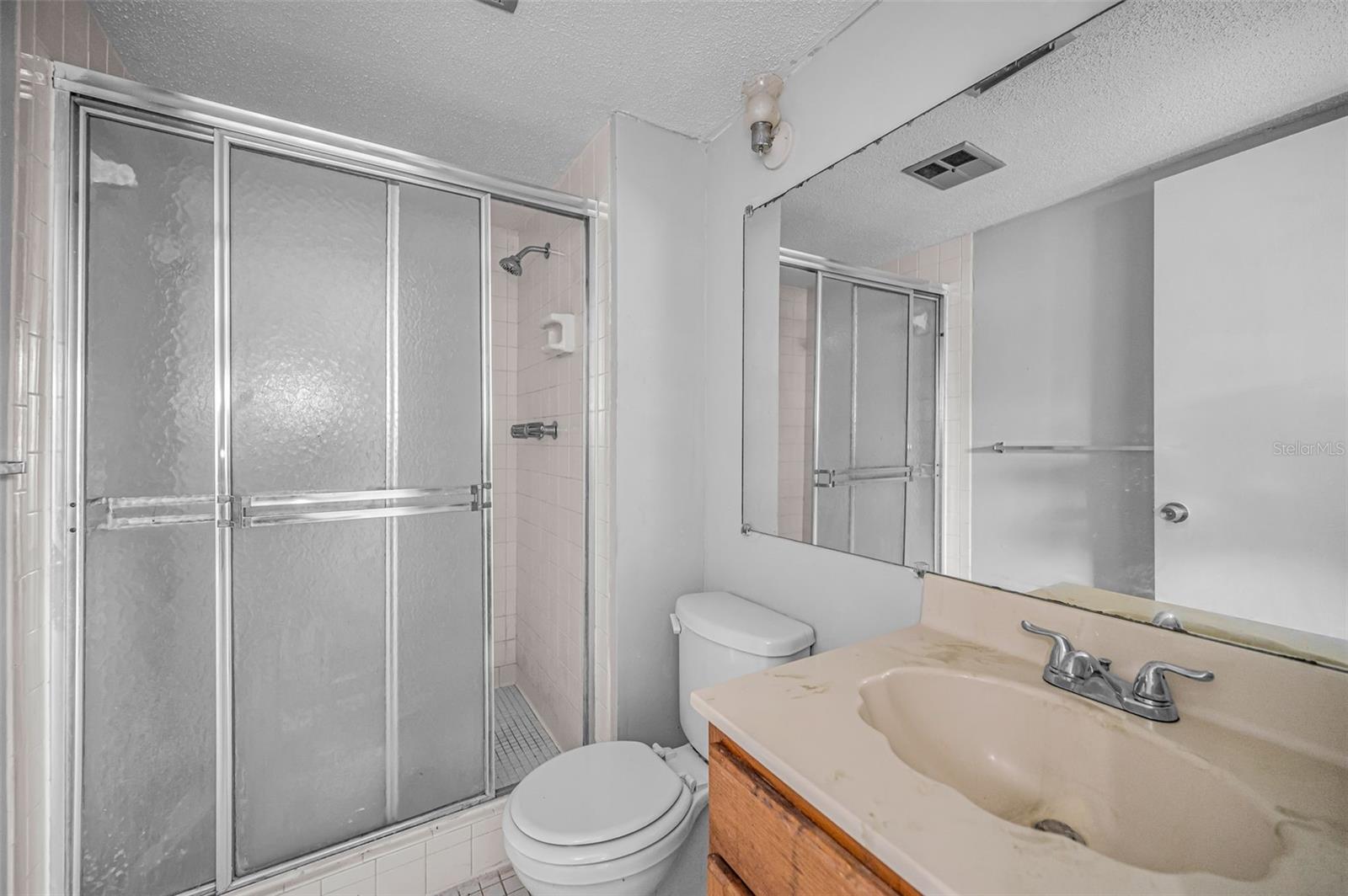 OAK LAKE PARK CONDO - Residential