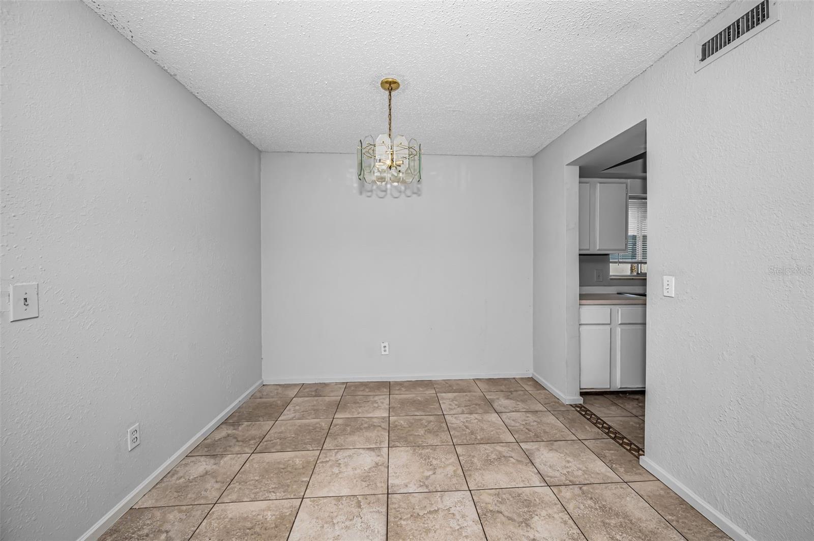 OAK LAKE PARK CONDO - Residential