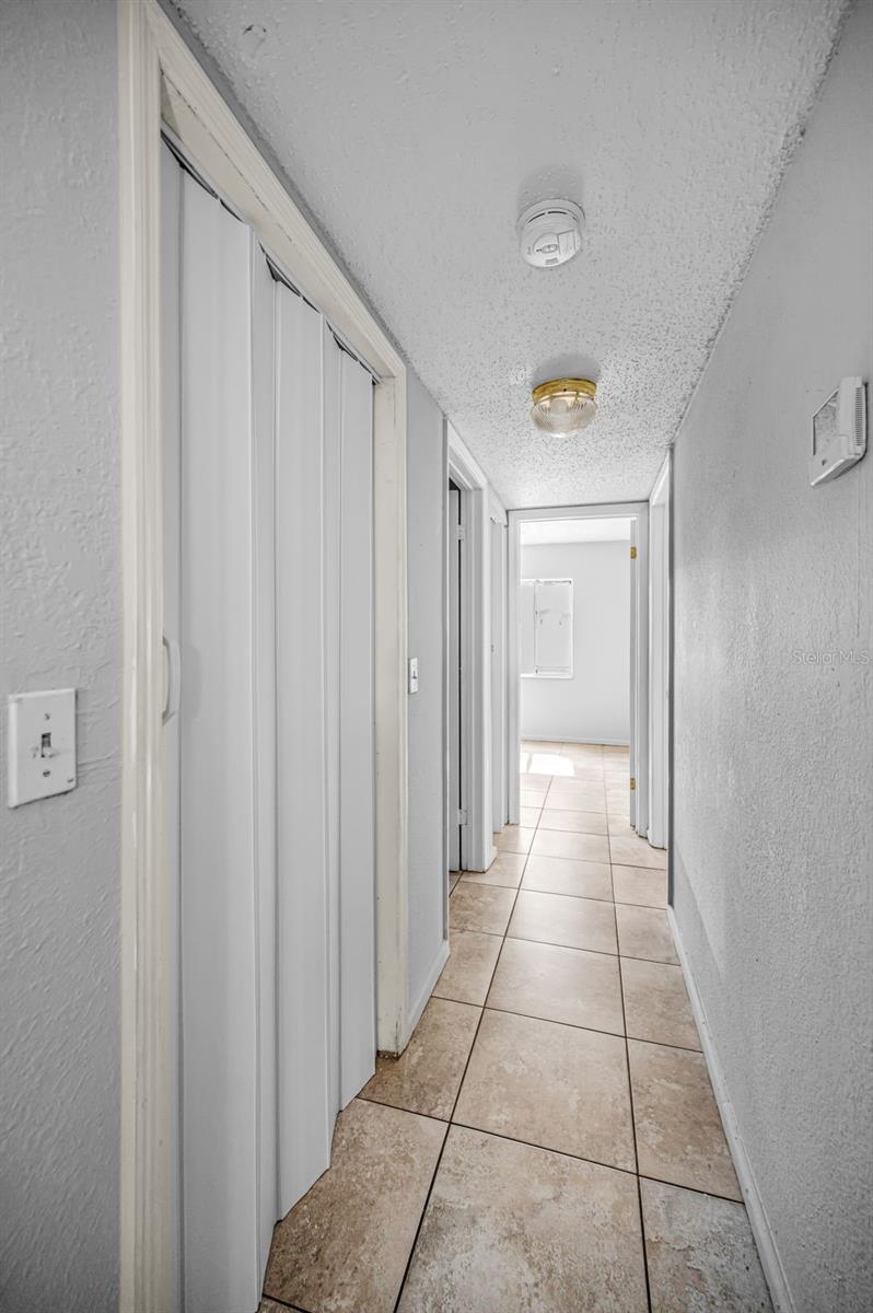 OAK LAKE PARK CONDO - Residential