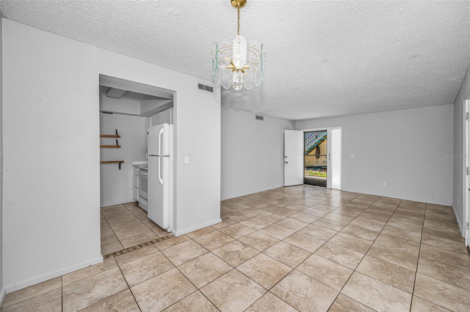 OAK LAKE PARK CONDO - Residential