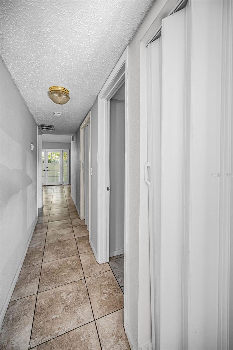 OAK LAKE PARK CONDO - Residential