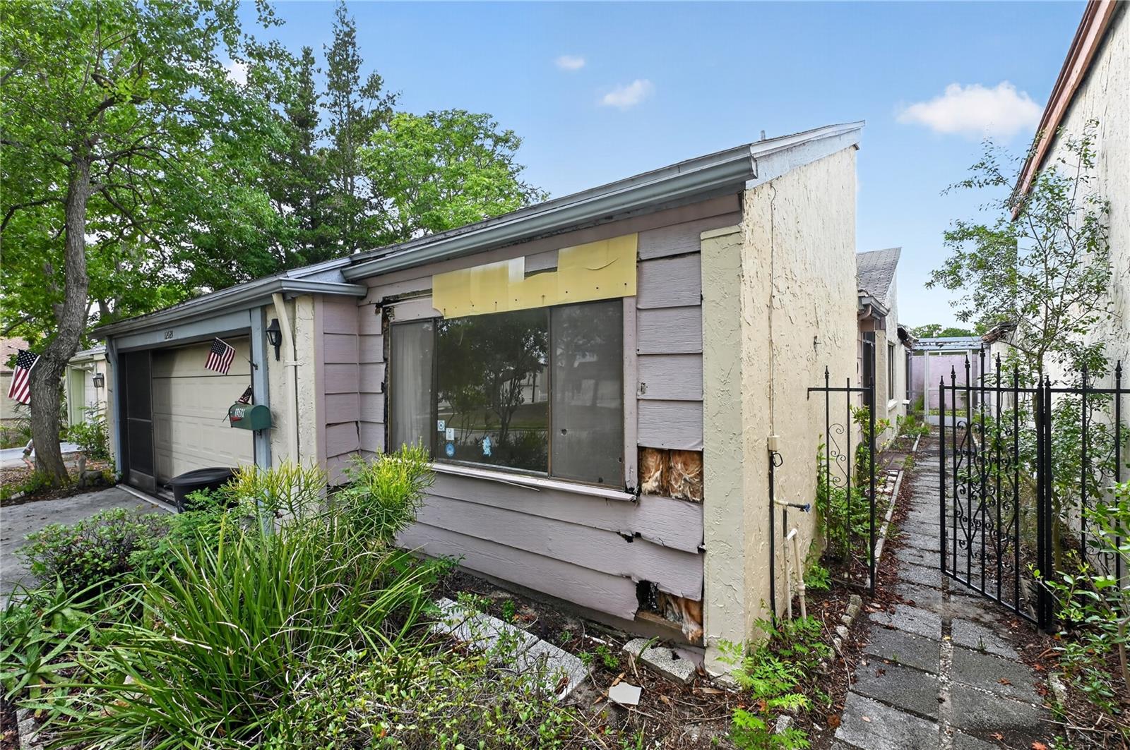 BEACON WOODS VILLAGE - Residential