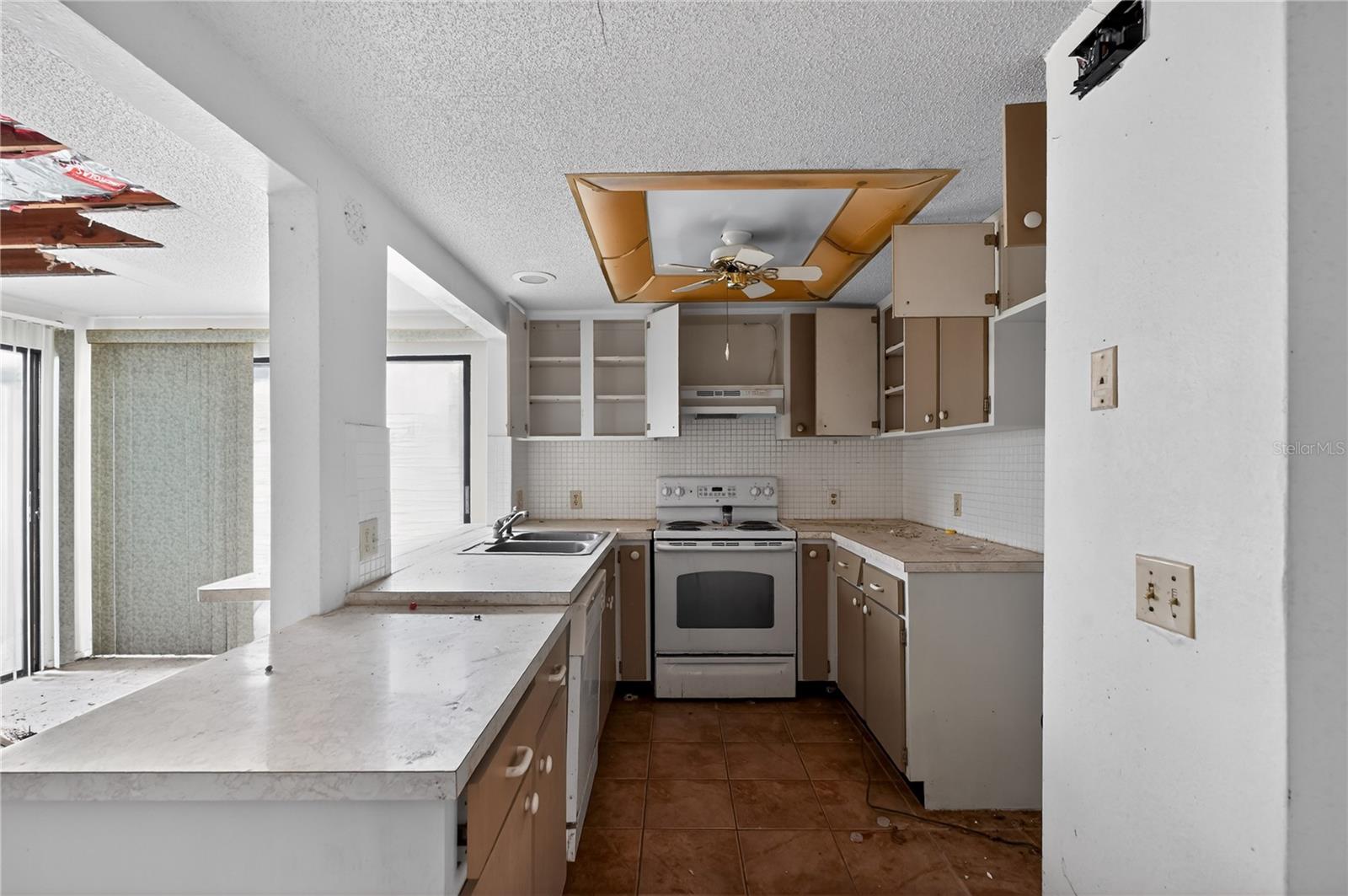 BEACON WOODS VILLAGE - Residential