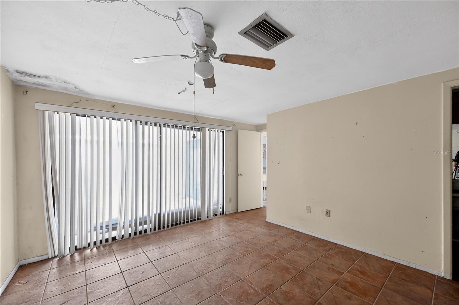 BEACON WOODS VILLAGE - Residential