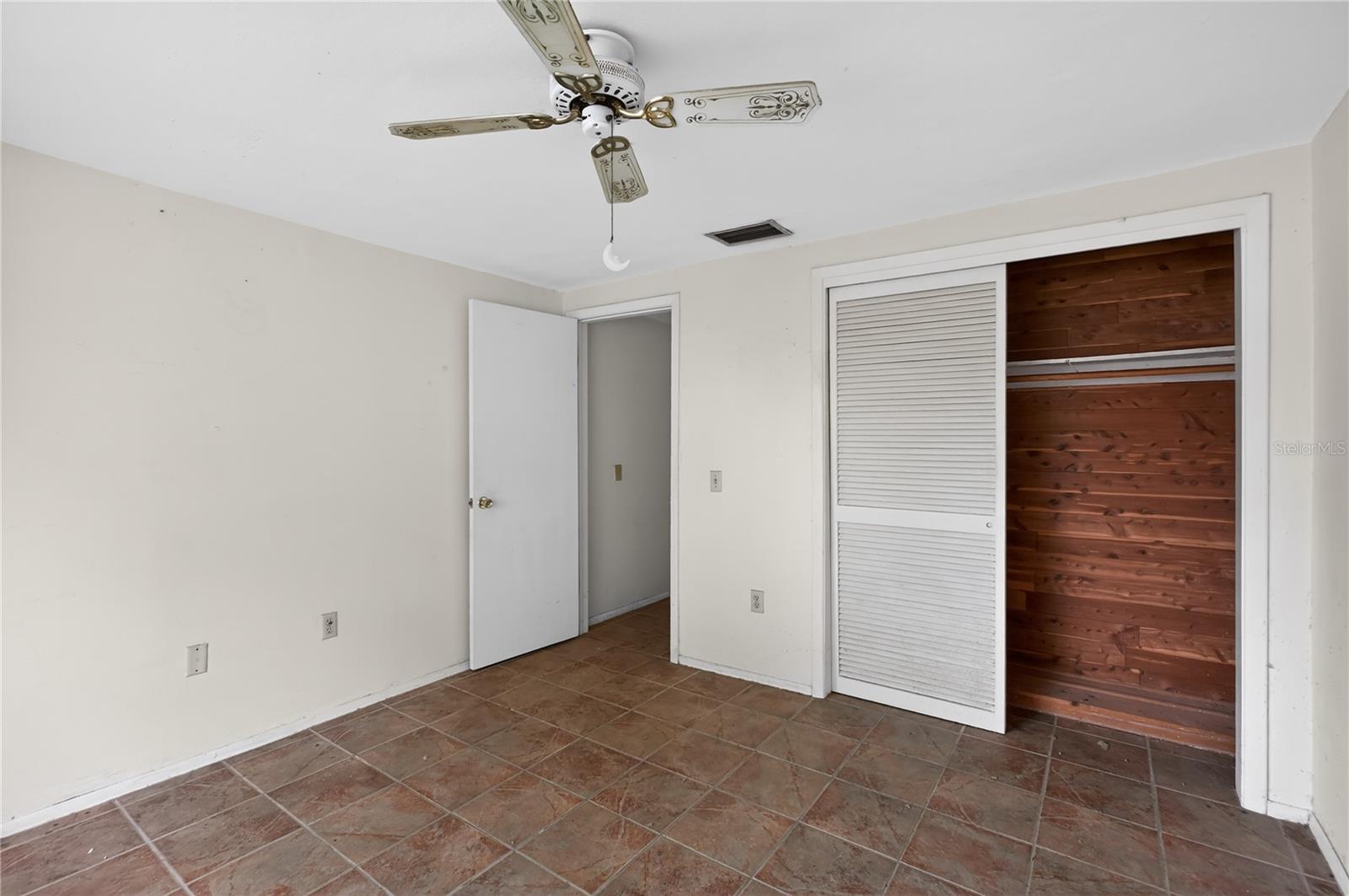 BEACON WOODS VILLAGE - Residential