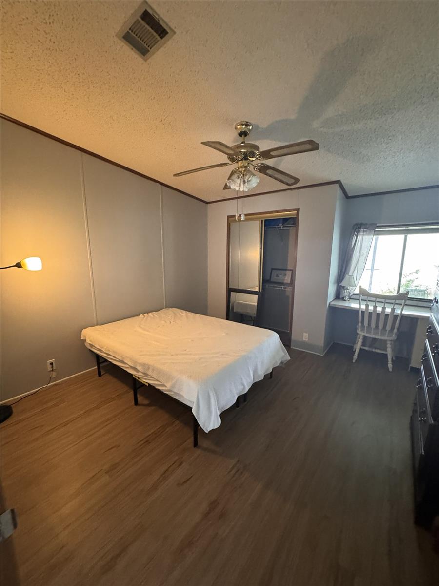 ZELLWOOD STATION COOP MH PARK - Residential