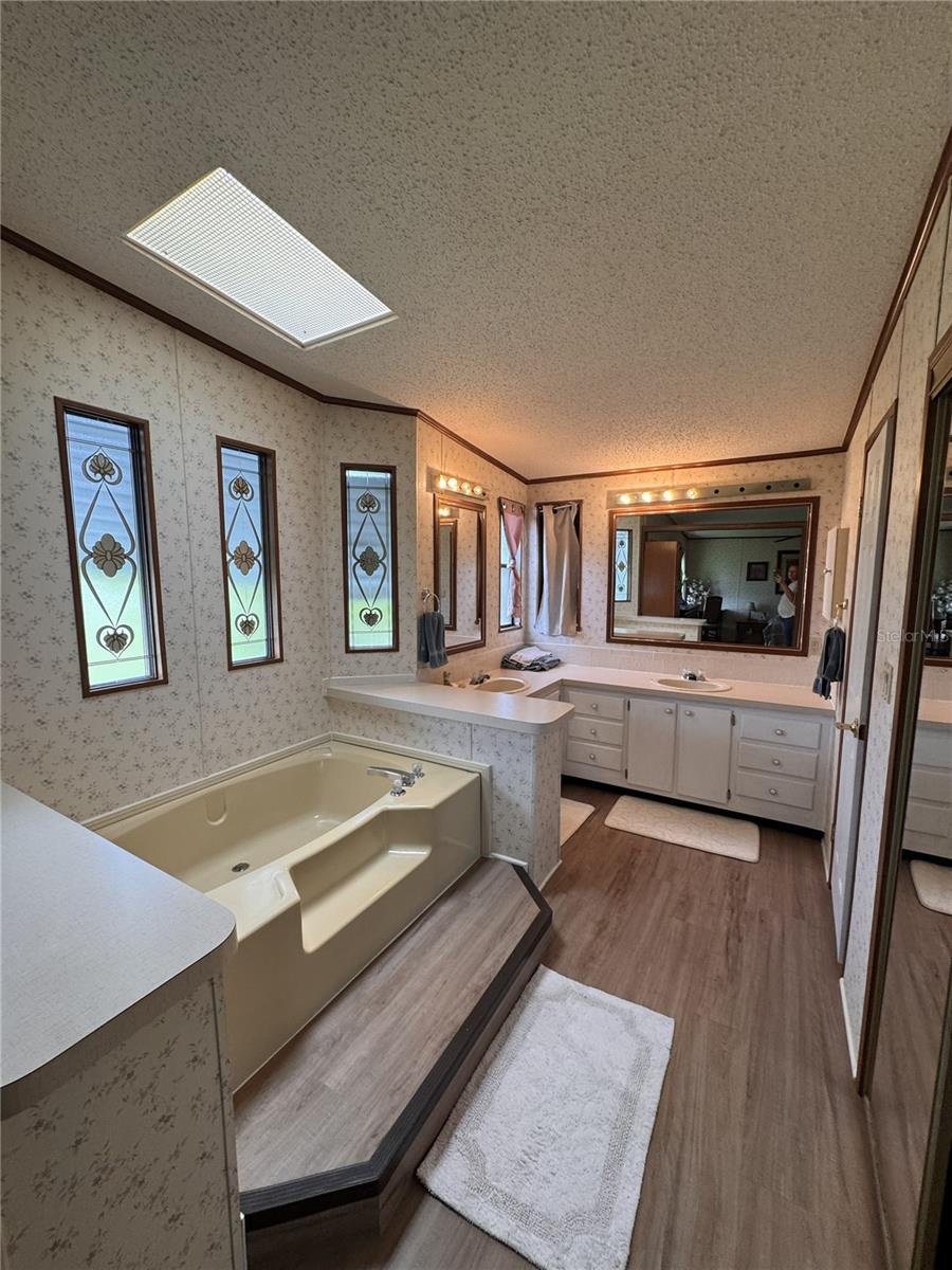 ZELLWOOD STATION COOP MH PARK - Residential
