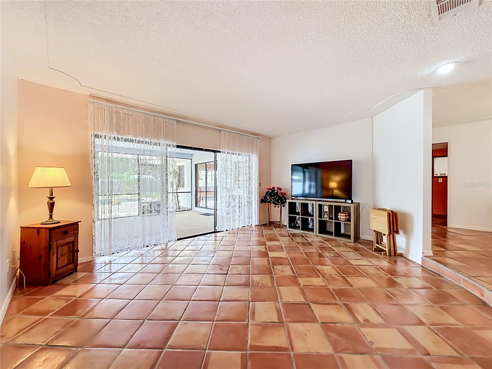 RIVERSIDE LANDING - Residential