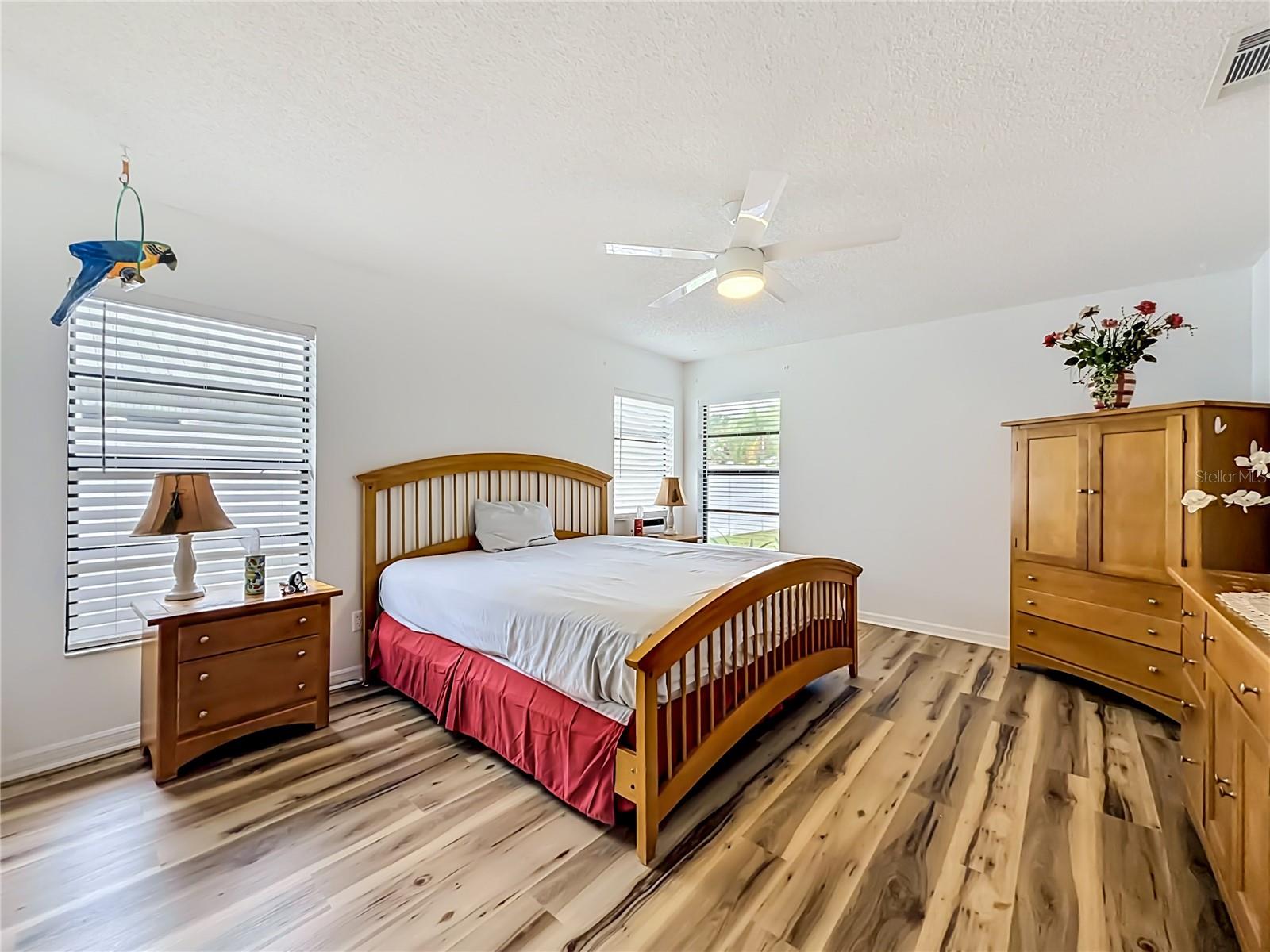 RIVERSIDE LANDING - Residential