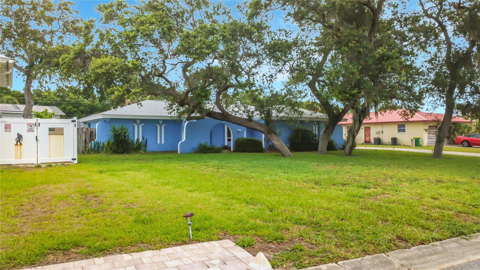 RIVERSIDE LANDING - Residential