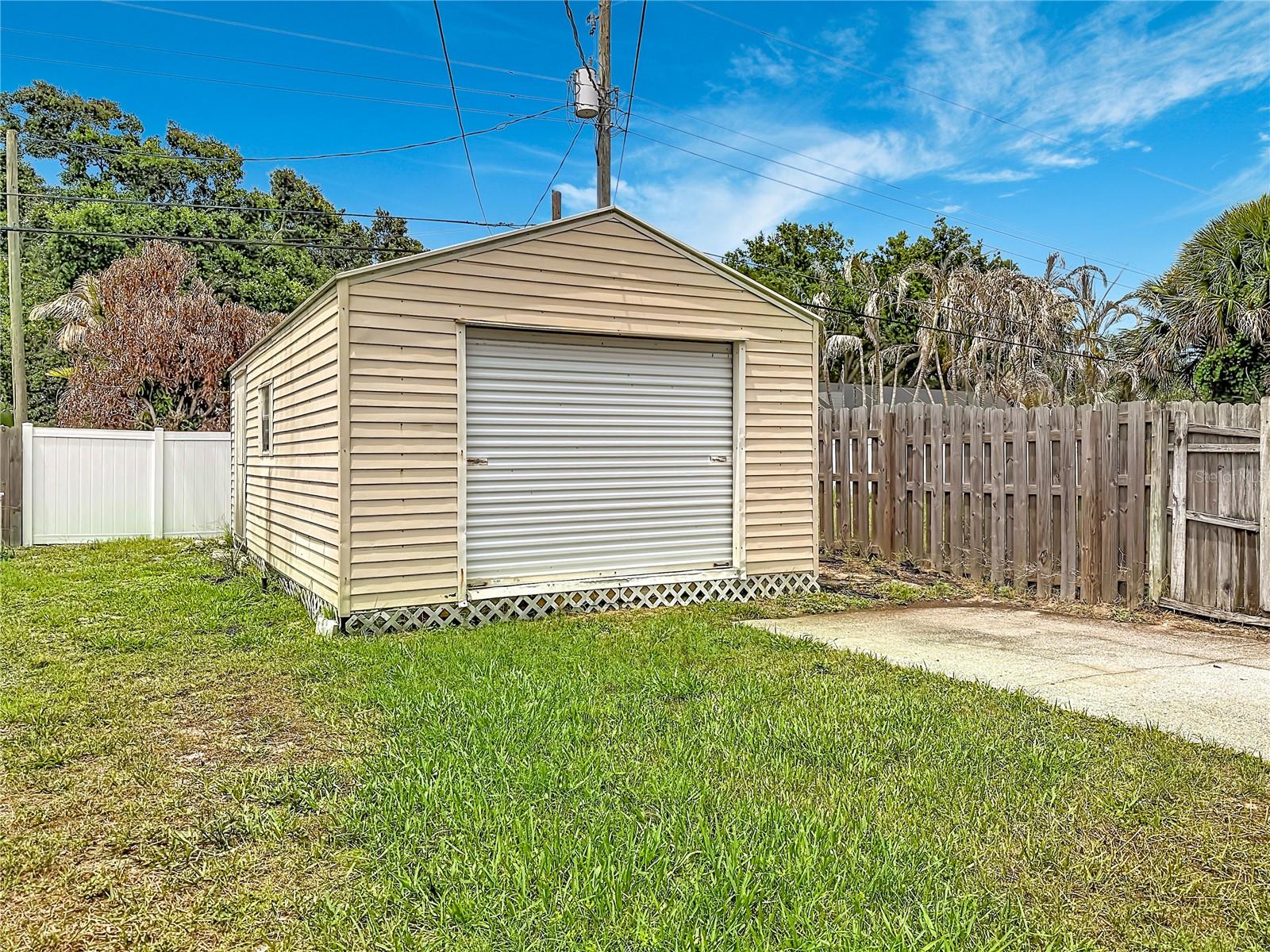 RIVERSIDE LANDING - Residential