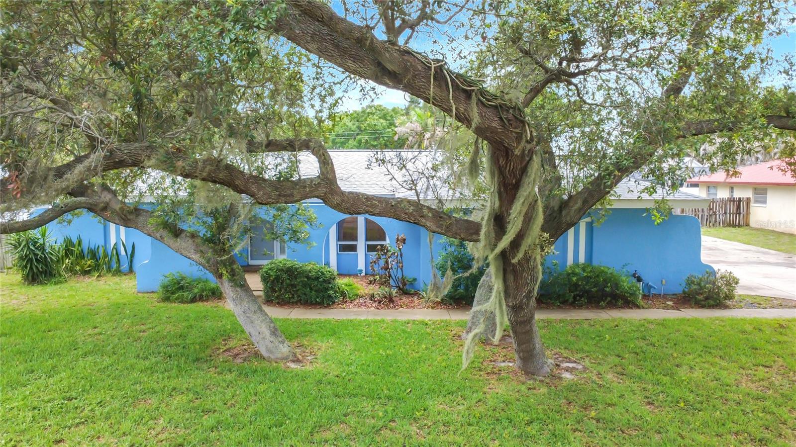 RIVERSIDE LANDING - Residential