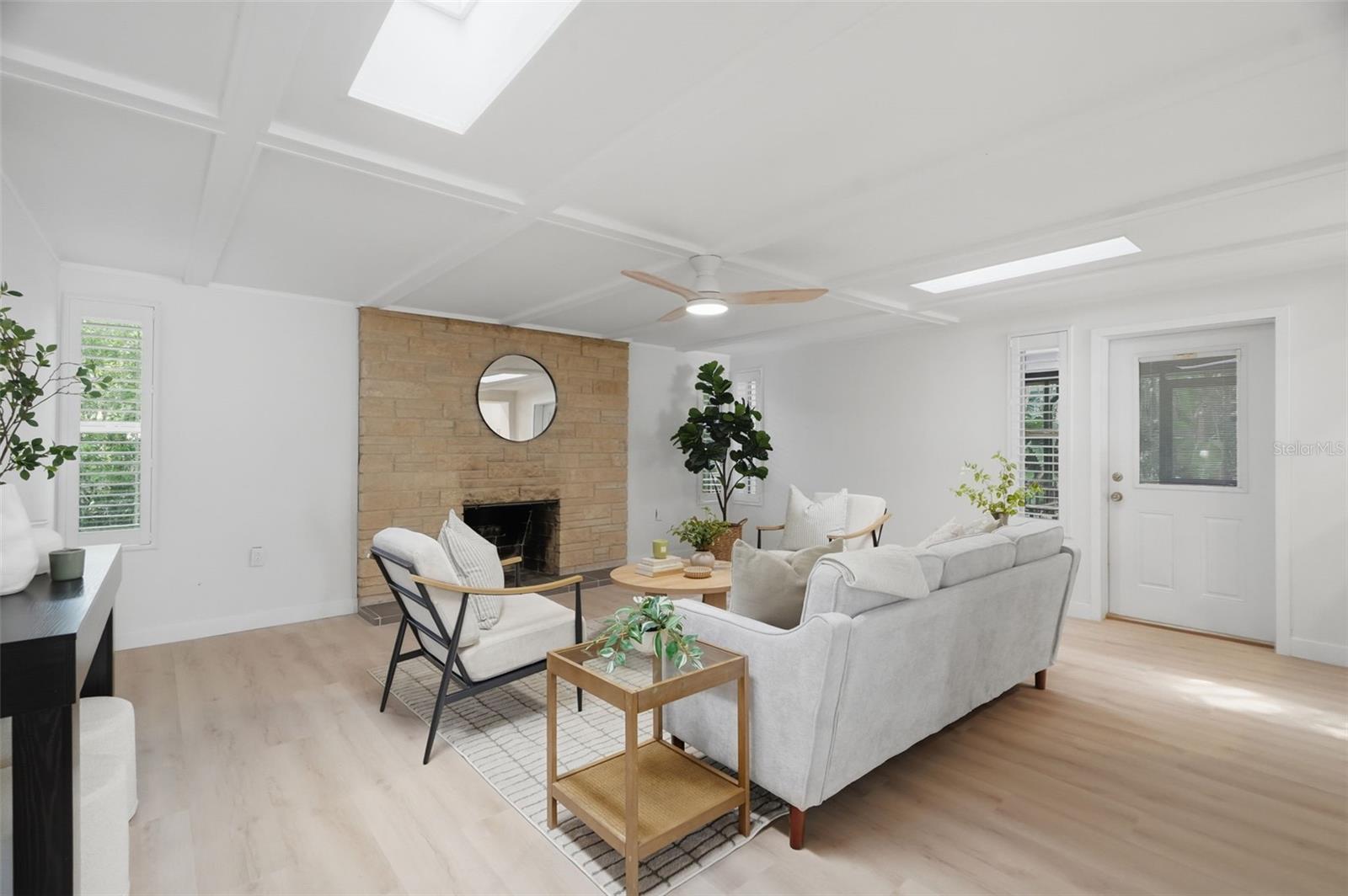 EMERALD HILL ESTATES - Residential