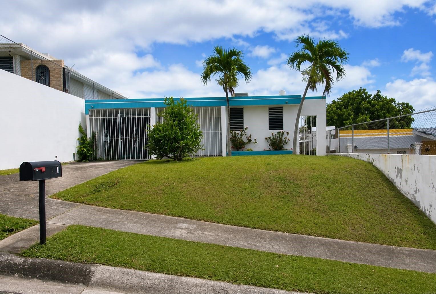 Property Sold in Alta Vista Development featuring 3 bedrooms, 2 bathrooms, a living room, dining room, and kitchen.

The property sits on a 305-square-meter lot with 850 square feet of Gross Living Area (GLA).