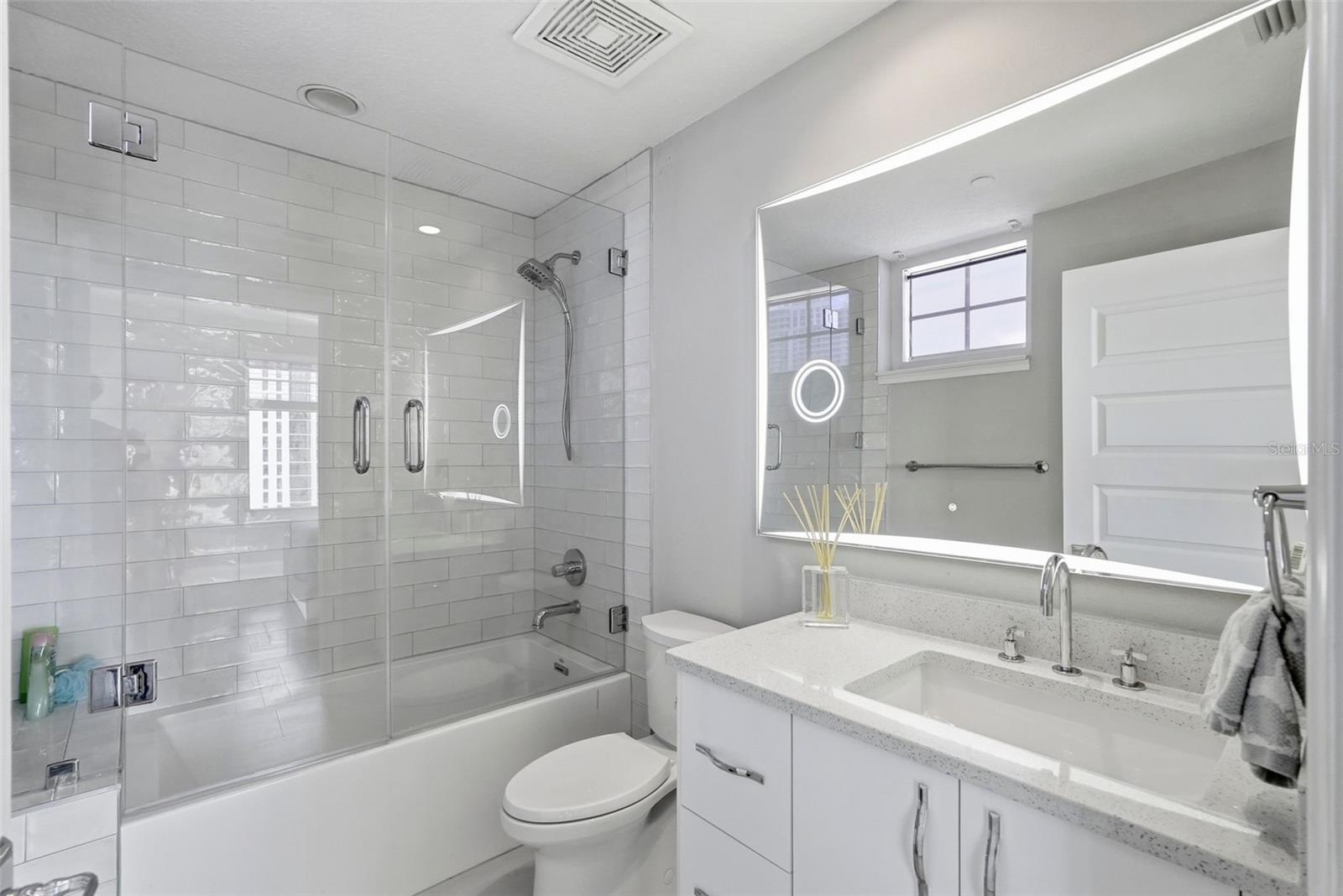 FLORENCIA CONDO - Residential
