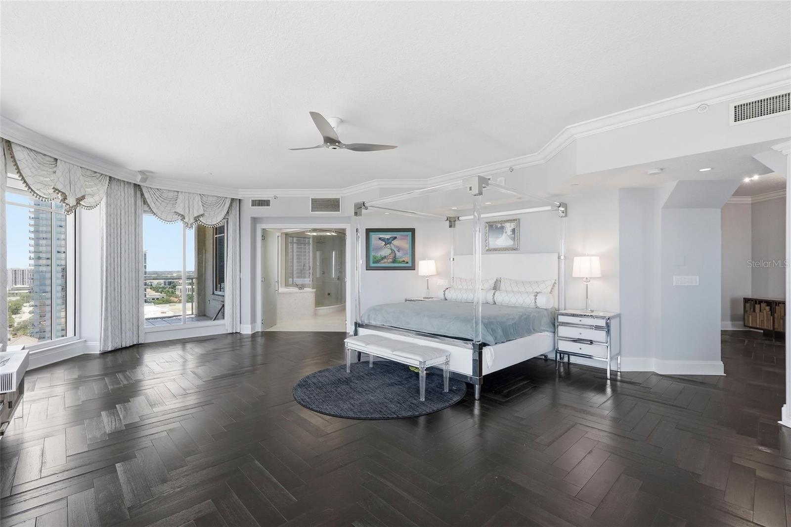 FLORENCIA CONDO - Residential
