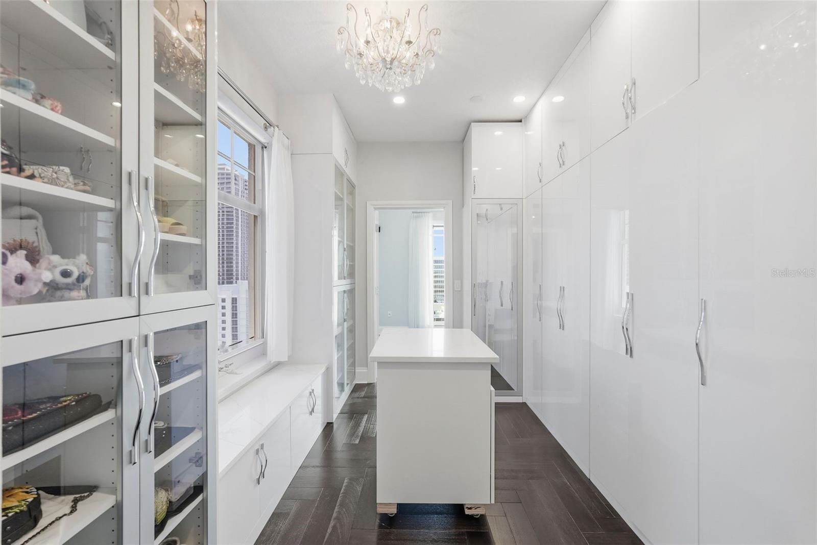 FLORENCIA CONDO - Residential