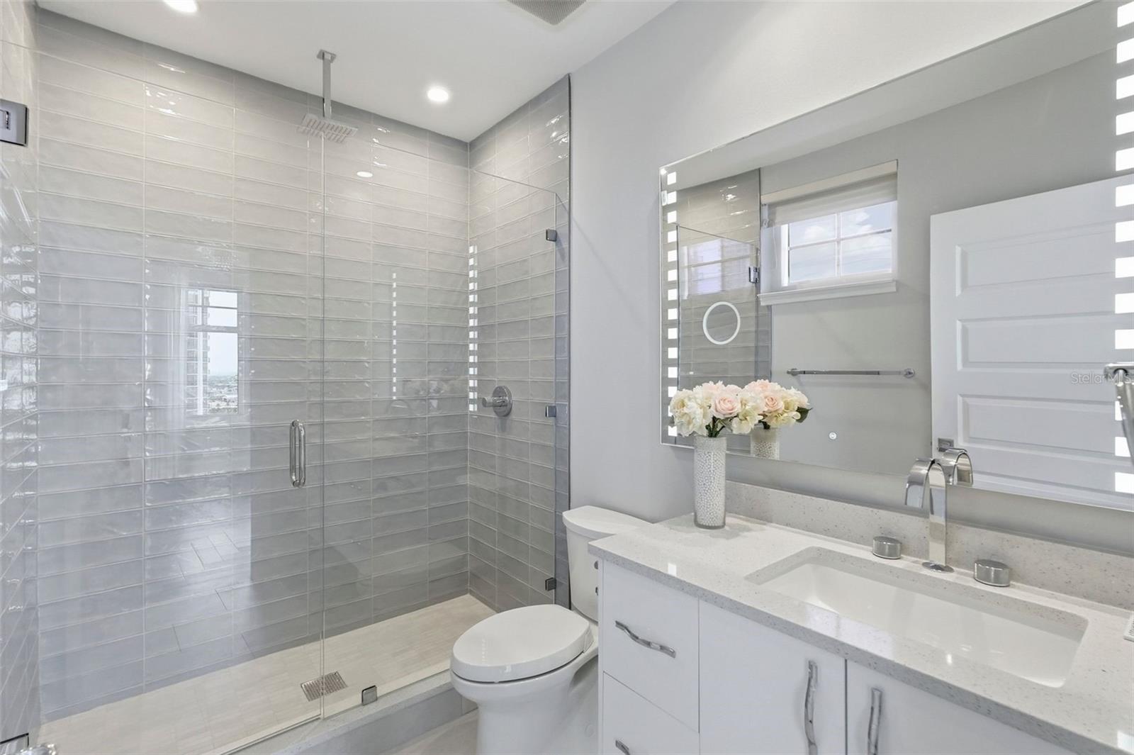 FLORENCIA CONDO - Residential