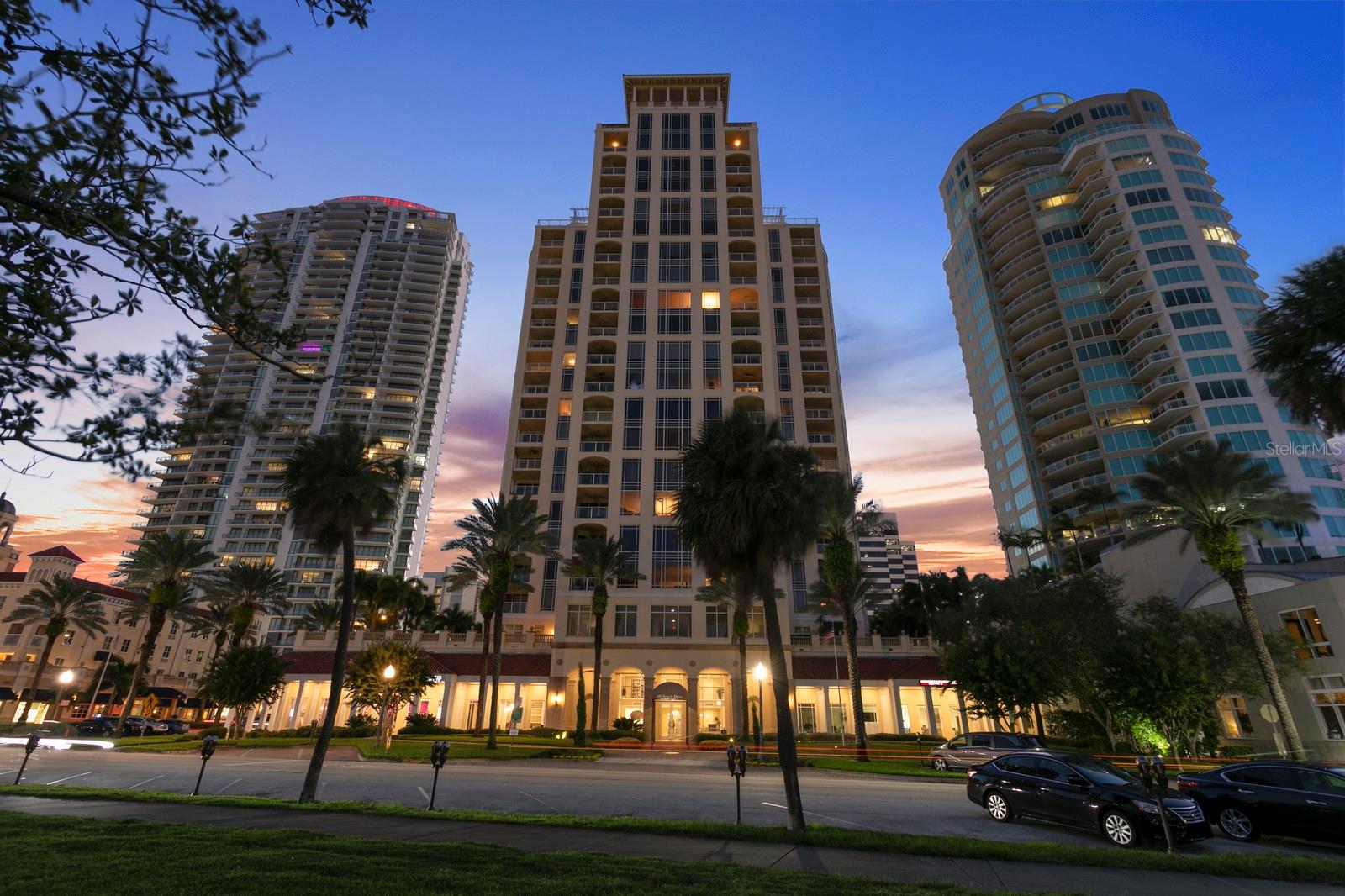FLORENCIA CONDO - Residential