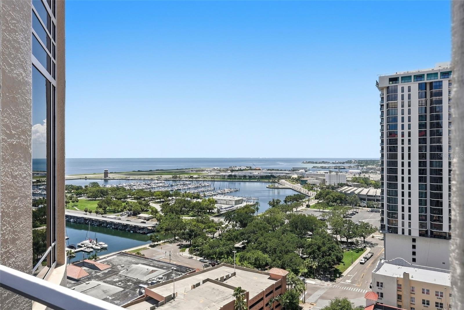 FLORENCIA CONDO - Residential