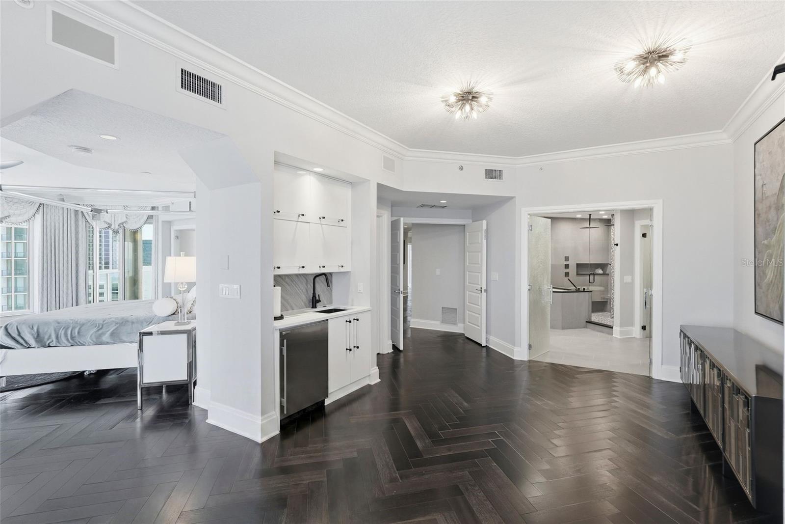 FLORENCIA CONDO - Residential