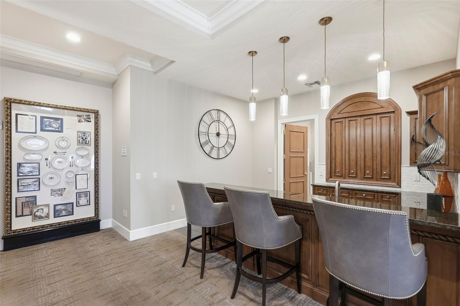 FLORENCIA CONDO - Residential